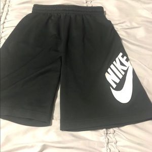 Nike sb kids shorts